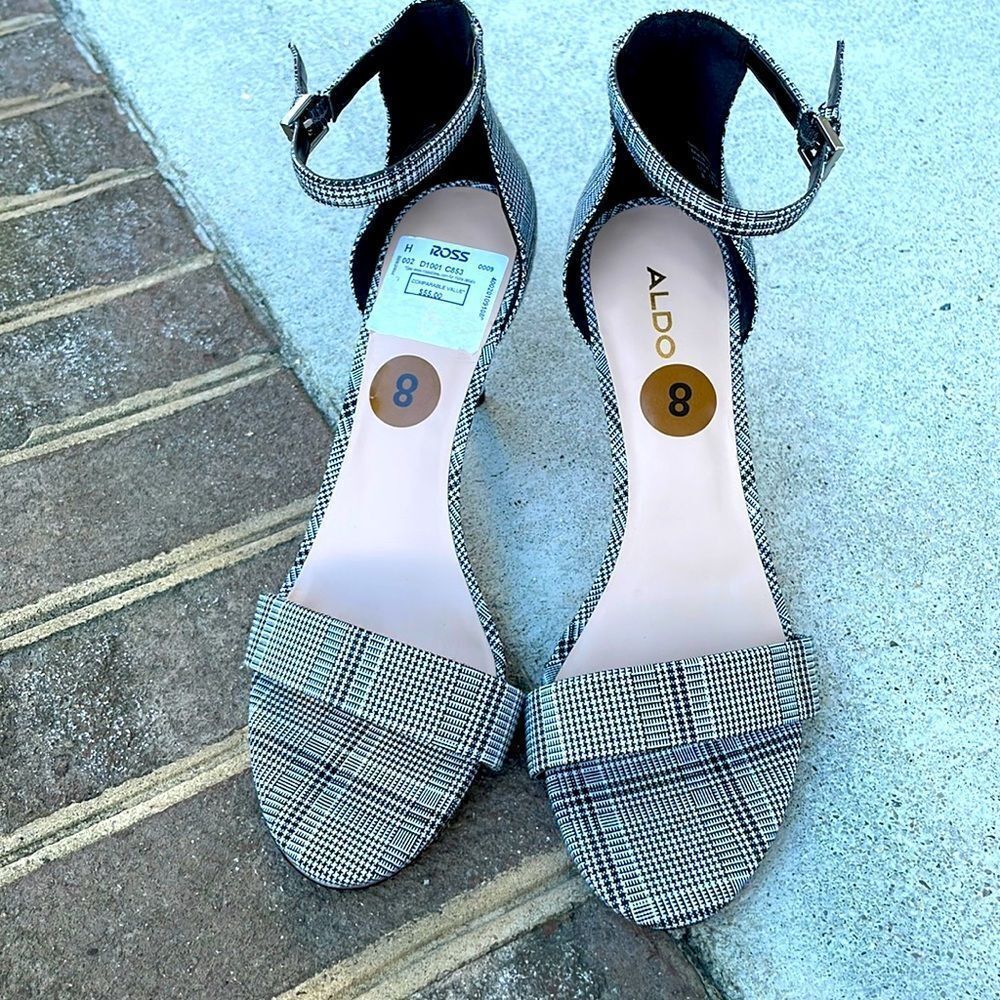 Aldo Black and White Glen Plaid Heels. Size 8.